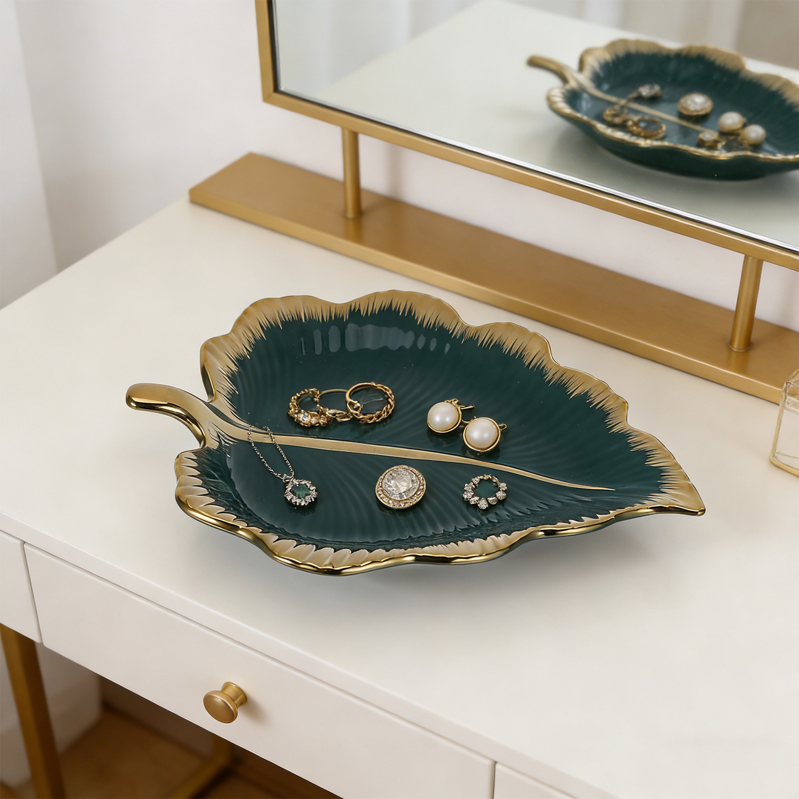 Green Ceramic Leaf Jewelry Tra - огляд і ціна Ceramic Trinket Dish